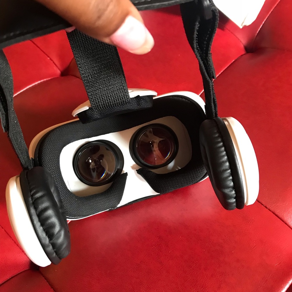 Virtual Googles - Picture 5 of 6